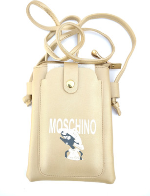 

Akki Collection Girls Casual Silver PU Sling Bag