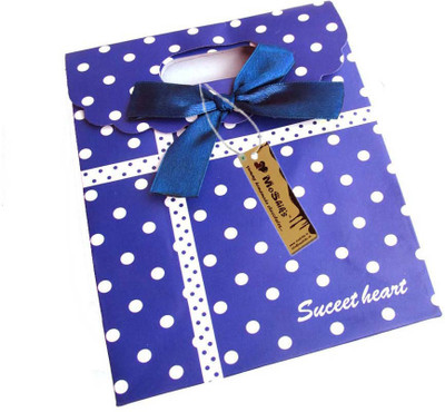 

Moshiks BLUE DOTTED PURSE 400 GM DARK BUTTERSCOTCH CHOCOLATES Bars(0.4 kg)
