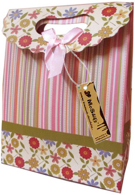 

Moshiks DESIGNER PURSE 100 GM WHITE BUTTERSCOTCH CHOCOLATES Bars(0.1 kg)
