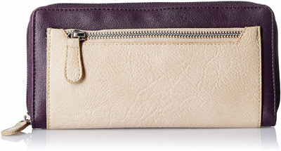 

Baggit Casual Purple Clutch