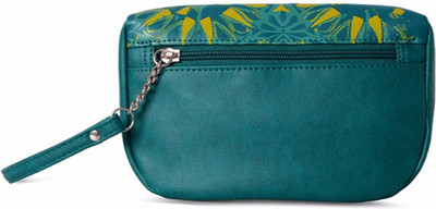 

Baggit Casual Blue Clutch