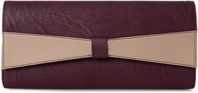 

Baggit Casual Purple Clutch