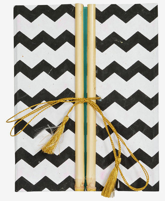 

MakenStyleCollection A5 Diary(handcrafted diary with special lock, Black, White)