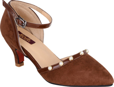

Shuz Touch Women TAN Bellies