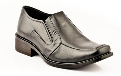

Lee Cooper Men Slip On Shoes For Men(Black, Black p1