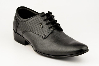 

Lee Cooper Men Genuine Leather Genuine Leather Lace Up Shoes For Men(Black