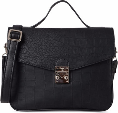 

Baggit Women Casual Black PU Sling Bag
