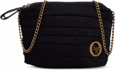 

Baggit Women Casual Black Polyester Sling Bag