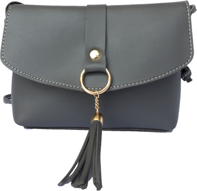 

Regiis Women Casual Silver PU Sling Bag