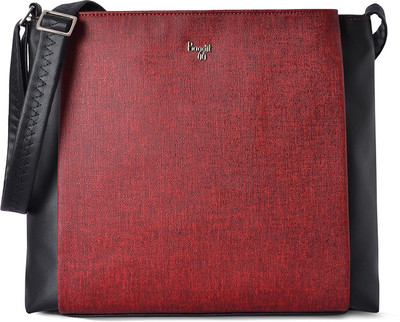 

Baggit Women Red PU Sling Bag