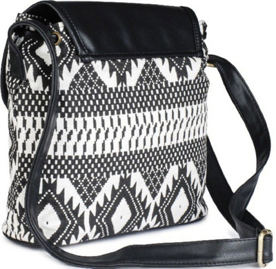 

Lychee Bags Women Casual Black PU Sling Bag