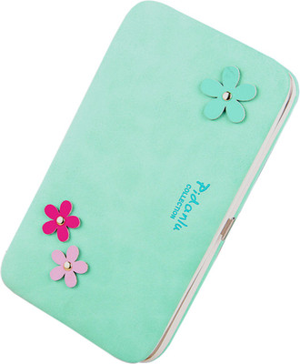 

Robustrion Women Green Artificial Leather Wallet(7 Card Slots)