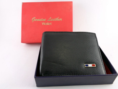 

JE Men Black Genuine Leather Wallet(8 Card Slots)