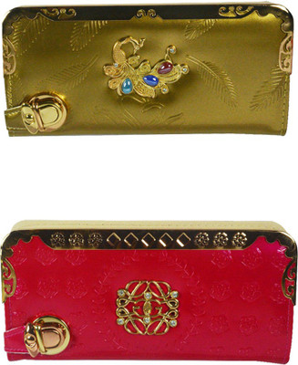 

Glitters Online Casual Gold Clutch
