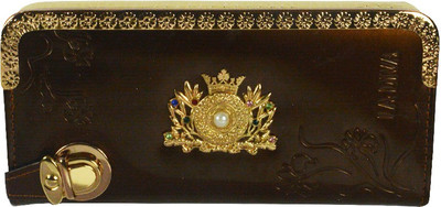 

Glitters Online Casual Brown Clutch