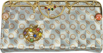 

Glitters Online Casual Silver Clutch