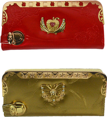 

Glitters Online Casual Gold Clutch