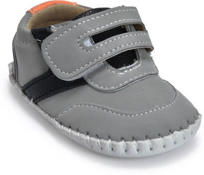 

Kiwi Boys Velcro Casual Boots(Grey