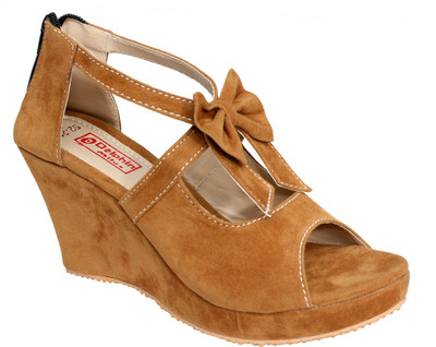 

Dolphin Miles Women Brown Wedges