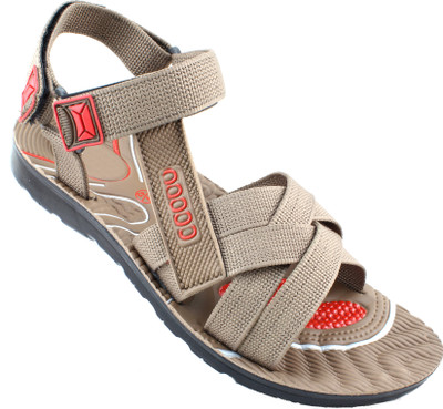 

Claptrap Men Beige Sandals