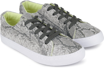 

Forever Glam by Pantaloons 880001962GREY Sneakers For Women(Grey