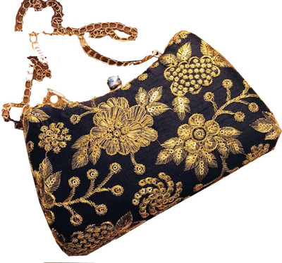 

Craftbazaar Party Black Clutch