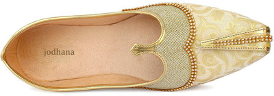 

Jodhana Ethnic Mojaris For Men(Gold