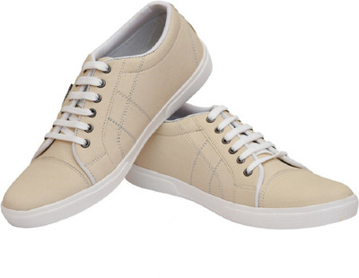 

HOSF Sneakers For Men(Beige, White