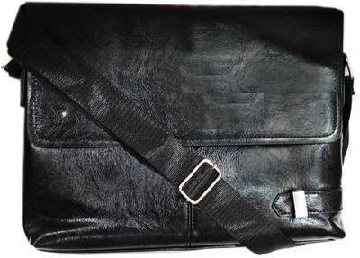 

HALO NATION Boys & Girls Casual Black Genuine Leather Sling Bag