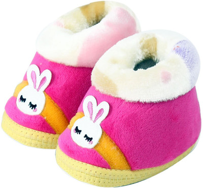 

VLS Lifestyle (0-12 M) Velvet Plain Socks Booties(Toe to Heel Length - 11 cm D.PINK)