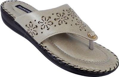 

BARKER Women Off White Flats