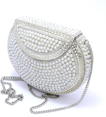 

Great Indian Hub Party White Clutch