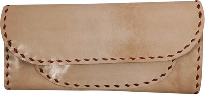 

India Meets India Casual Beige Clutch