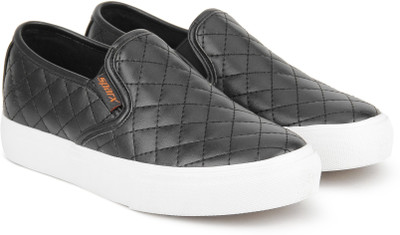 

Sparx Slip On Sneaker For Women(Black, Black white