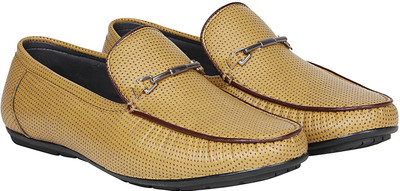 

Kraasa Fashinon Loafers For Men(Beige