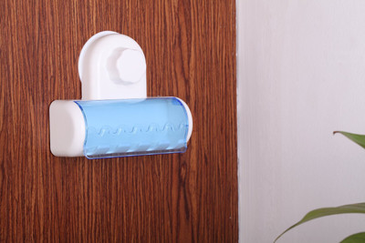 

connectwide Suction Toothbrush Holder Plastic Toothbrush Holder(White, Wall Mount)
