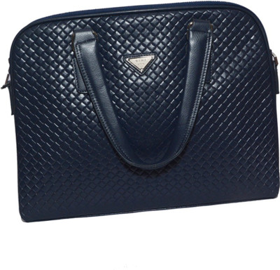 

Ticara Town Hand-held Bag(Blue)
