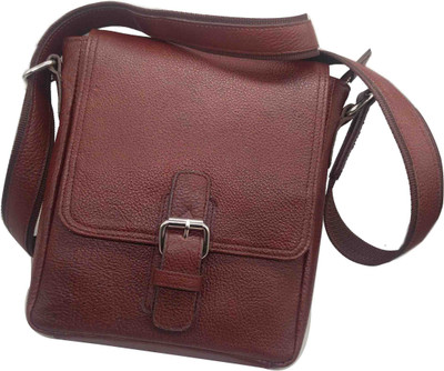 

Essart Sling Bag(Maroon)