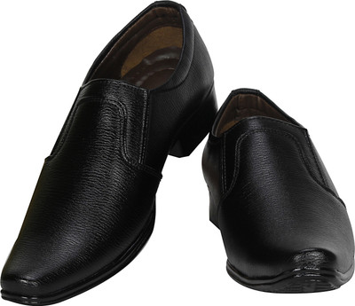 

UrbanwhiZ Elegent Slip On For Men(Black