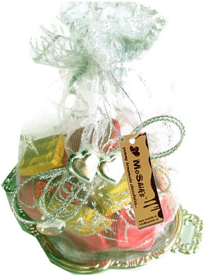 

Moshiks SILVER TRAY 60 GM ASSORTED CHOCOLATES Bars(60)
