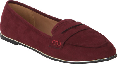 

Mode By Red Tape Bellies For Women(Maroon, Burgandy