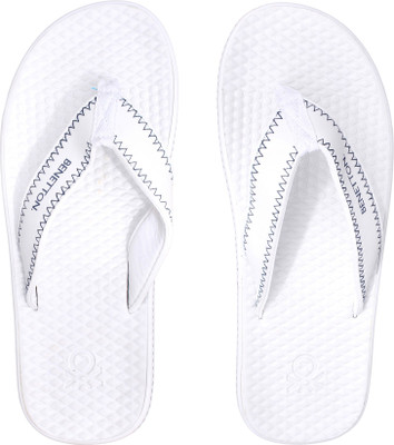 

United Colors of Benetton Flip Flops, White