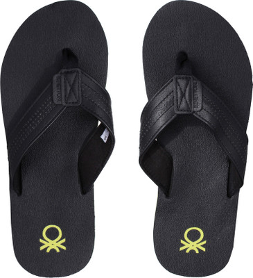 

United Colors of Benetton Flip Flops, Black
