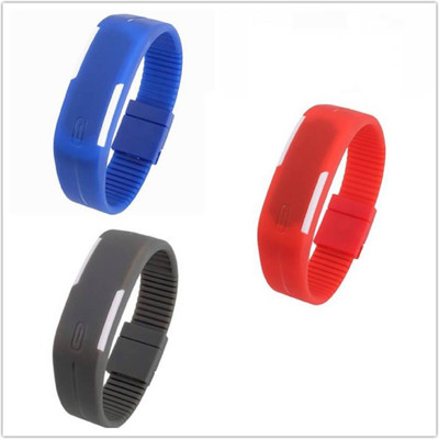 

Talgo New 2018 Arrival Red Robin Season Special RRLEDBKBURD 2018 New Collection Digital Watch LED Black,Blue And Red Rectangle Dial Black,Blue And Red Attractive And Comfertable Rubber Strap (Combo of 3) RRLEDBUBKRD Watch - For Boys