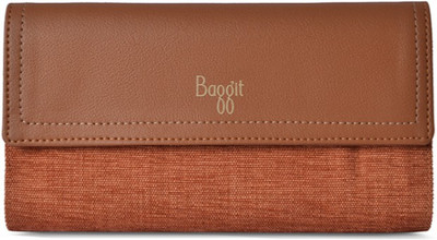 

Baggit Casual Tan Clutch