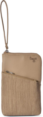 

Baggit Casual Beige Clutch