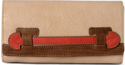 

Baggit Casual Beige Clutch