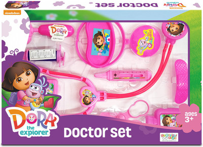 

Dora & Friends 10 Pieces Family Doctor Set