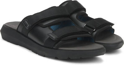 

Clarks Men Black Casual