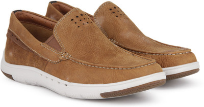 

Clarks Unmaslow Easy Tan Nubuck Boat Shoes For Men(Tan
